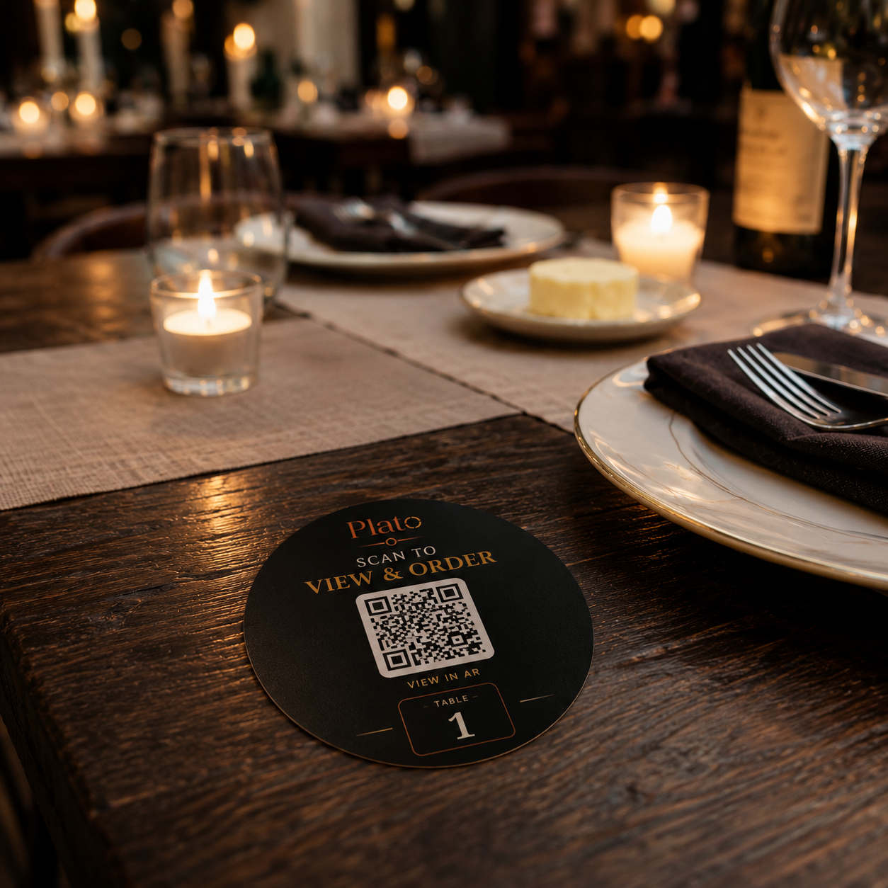 Plato table QR piece on a restaurant table